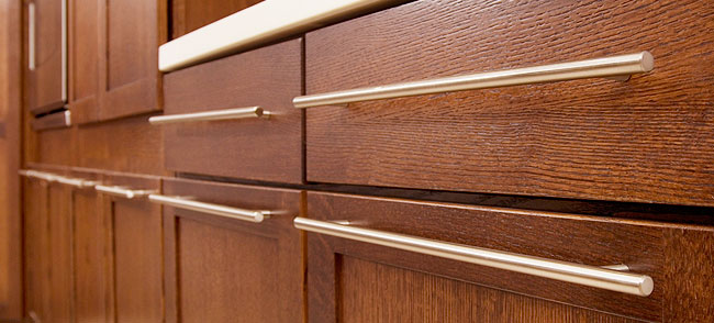 How to Refinish Metal Cabinet Pulls