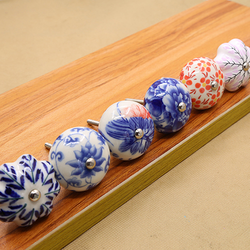 Chine fournisseur de quincaillerie en céramique petits boutons en céramique gros boutons de tiroir en porcelaine pour armoires de cuisine